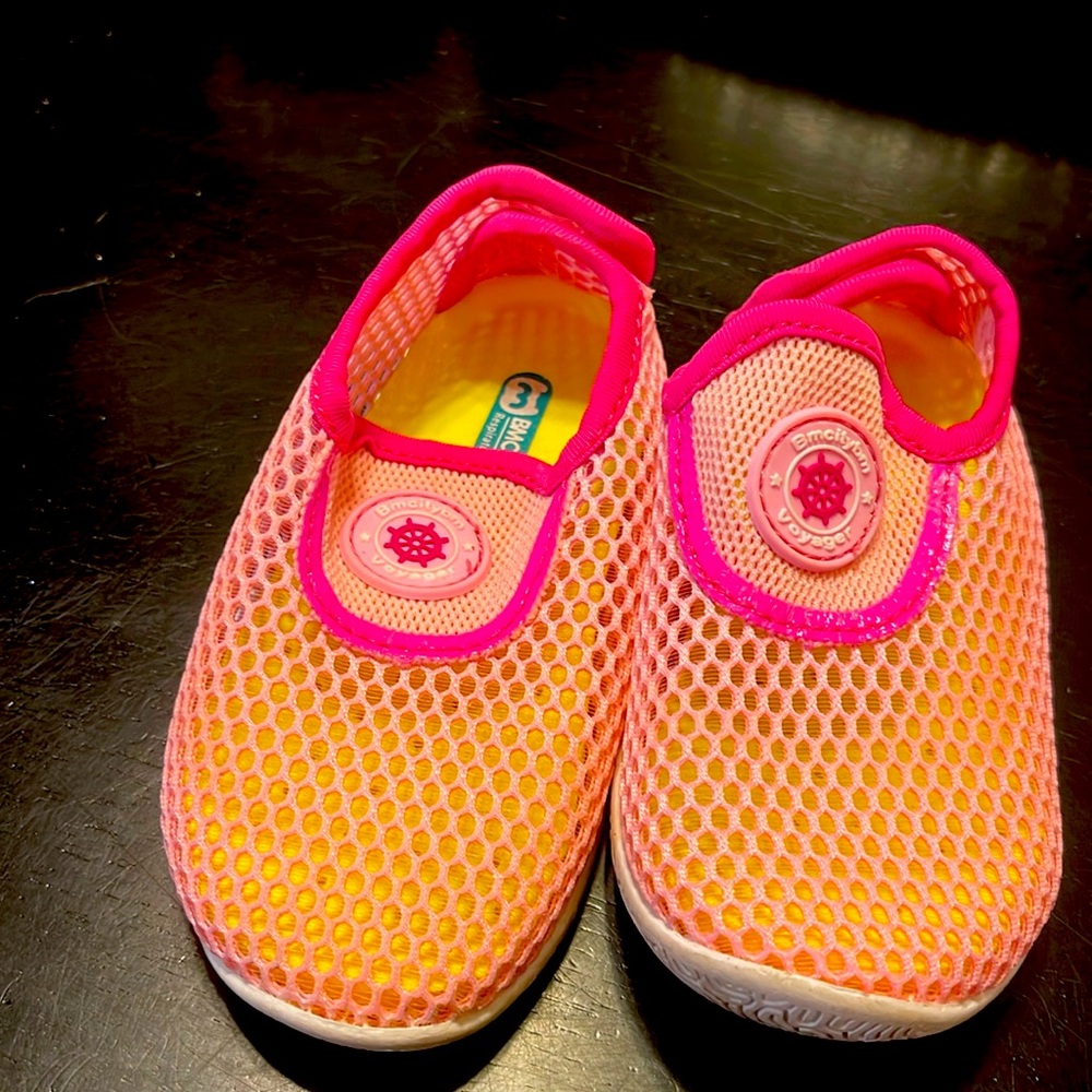 water shoes bmcitybm